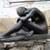 Bronzeskulptur Frau beim Kainbogen